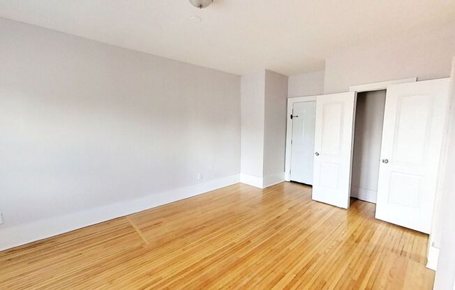 Studio, 1 bath, 400 sqft, $895, Unit 49-37