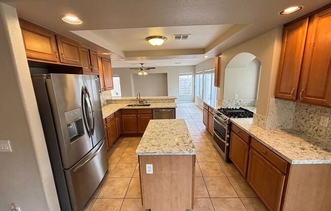 Beautiful two-story home with 4 BED / 2.5 BATH w Loft located in Henderson Nevada!