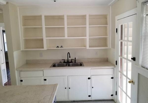 7 Mindoro Cir Pensacola, fl | MOVE IN SPECIAL: HALF OFF first full month of rent!!!