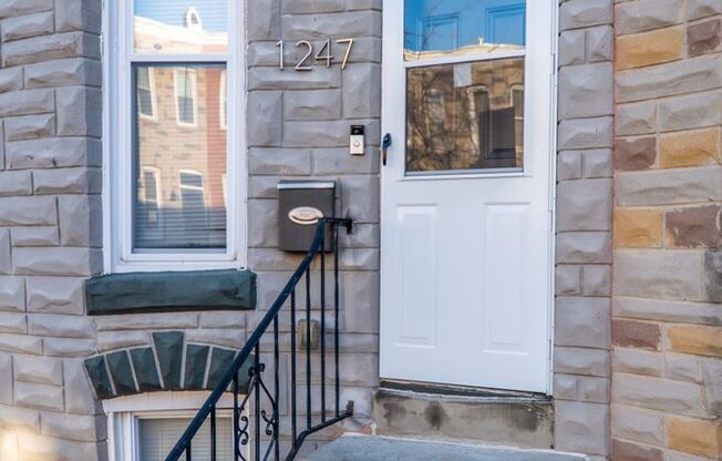 Charming Urban Living: 2BR Townhome with Modern Amenities in Pigtown