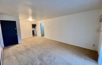 1 bed, 1 bath, 700 sqft, $1,095, Unit 35