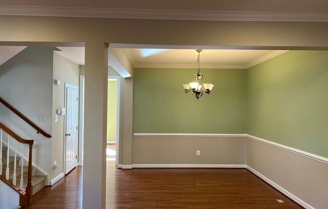 3 beds, 2.5 baths, $3,000