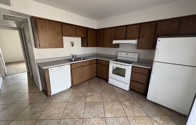 2 bedroom 1 bath unit available for rent in Mesa