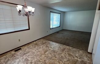 2 beds, 1 bath, 970 sqft, $1,650