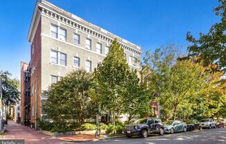 Dupont Circle One Bedroom Apartment- Amazing Location!