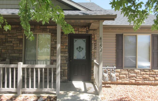 2 Bedroom 1 bath Twin Home in a Great Area