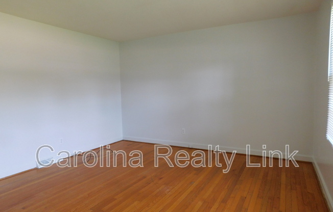 6119 TUCKASEEGEE RD