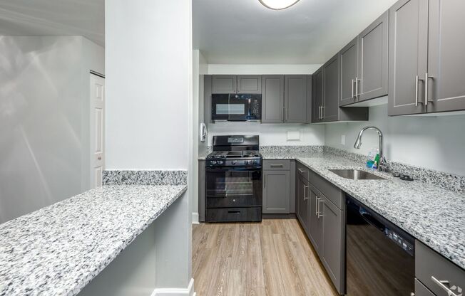 3 beds, 2 baths, 1,300 sqft, $2,550, Unit 3351 #002