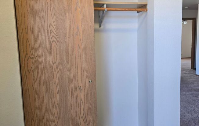 2 beds, 1 bath, 850 sqft, $1,259, Unit PL   7506