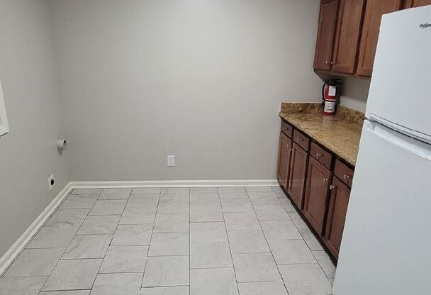 400 426 GREENBRIAR RD
