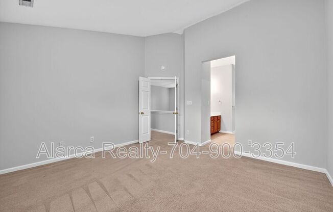 9205 MITCHELL GLN DR