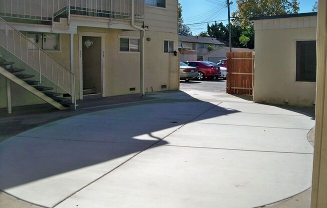Royal Palm Apartments