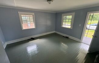 2 beds, 1 bath, $750