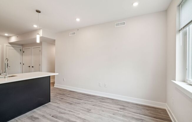 2 beds, 2 baths, 870 sqft, $1,795, Unit D03