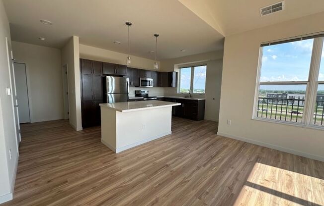 2 beds, 2 baths, 1,189 sqft, $1,849, Unit 143-101