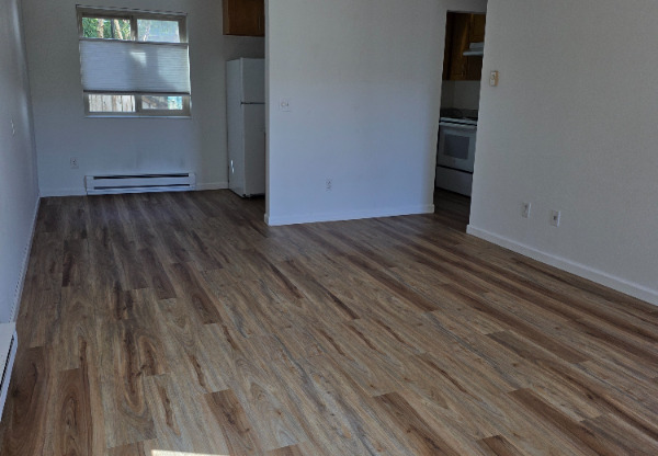 3610 14 AVE W