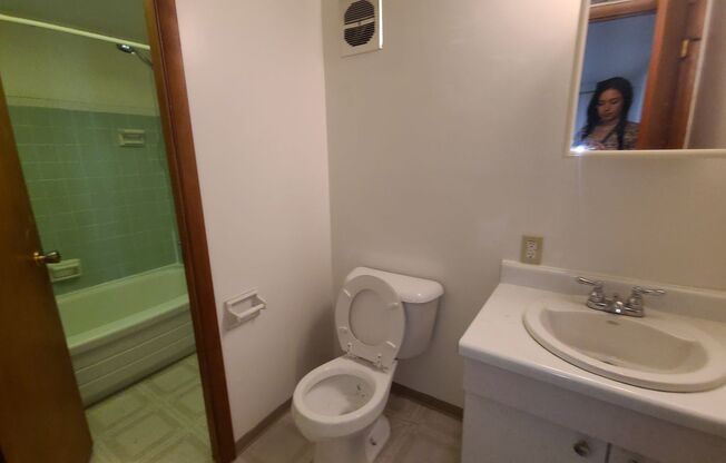 2 beds, 2 baths, 1 sqft, $1,295, Unit GOV - 608