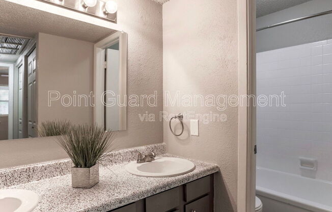 1 bed, 1 bath, 750 sqft, $695, Unit 207