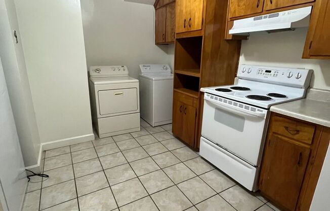 2 beds, 1.5 baths, 900 sqft, $1,440, Unit F-3