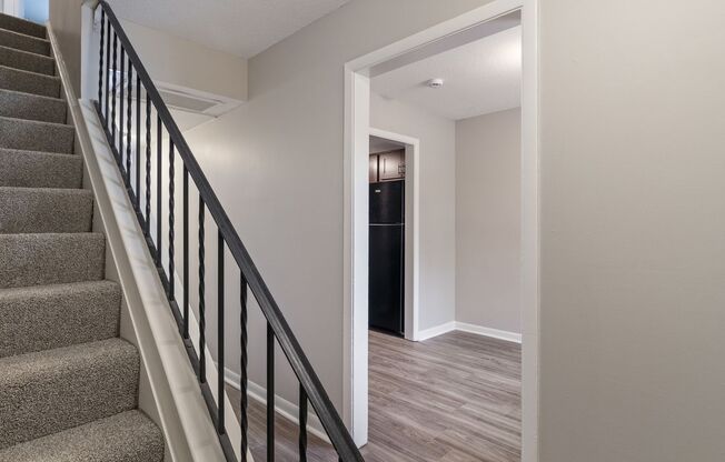 2 beds, 1.5 baths, 1,050 sqft, $1,200, Unit 5466