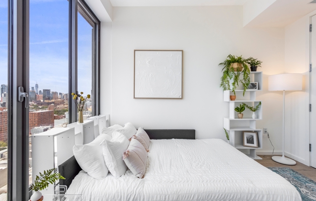 1 bed, 1 bath, $4,900, Unit PH-3E