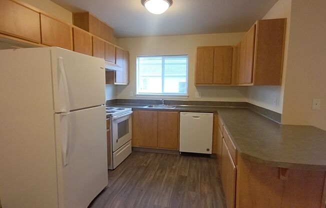 2 beds, 2 baths, 994 sqft, $1,395, Unit C302