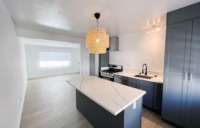 521-523 E. Live Oak Avenue