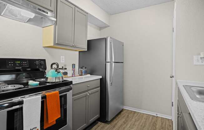 Diamond Lake Apartments