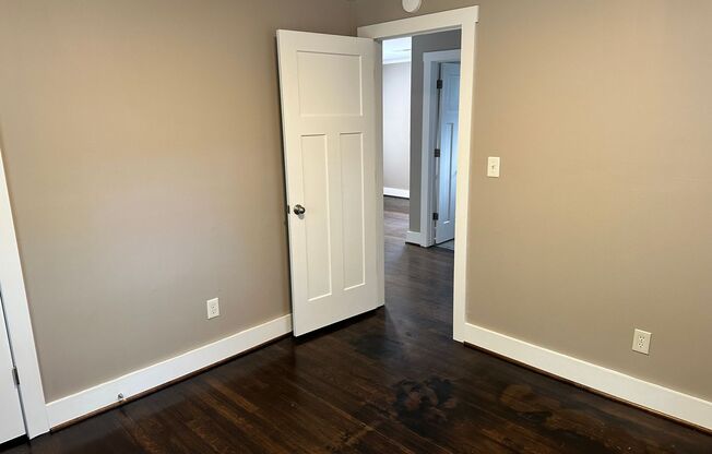 Adorable Two Bedroom Duplex in Belmont Community!