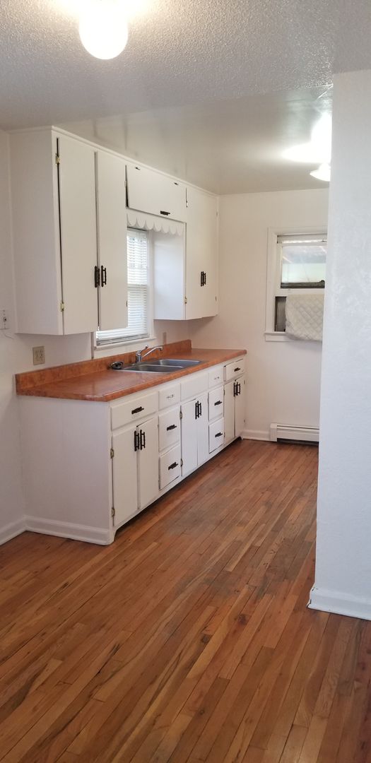 2 Bed 1 bath house with carport