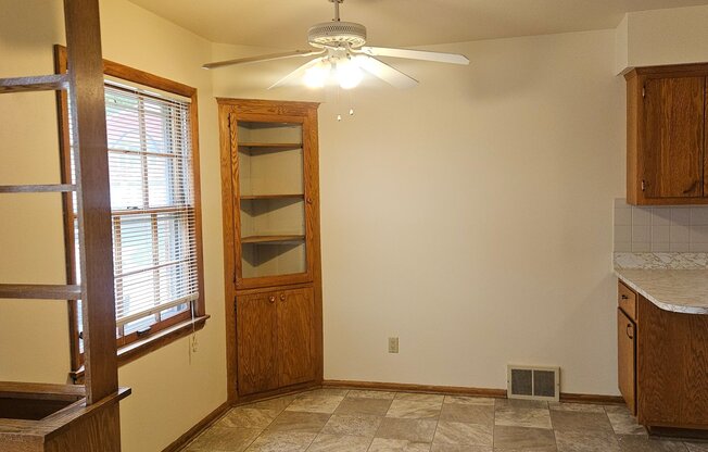 12106 W BLUEMOUND RD