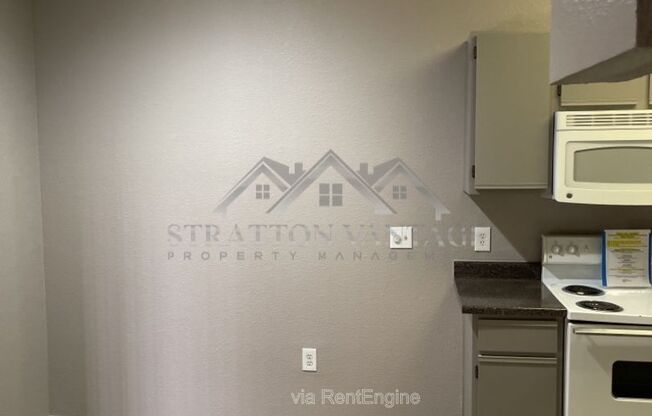 1 bed, 1 bath, 692 sqft, $1,140, Unit 367