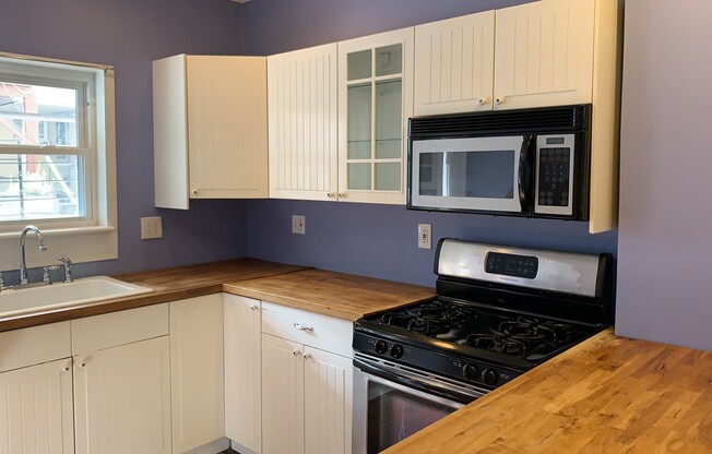 2 beds, 1 bath, $1,550