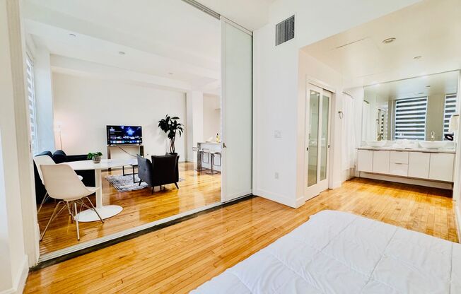 1 bed, 1 bath, 501 sqft, $2,500, Unit 512