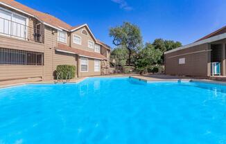 Avistar at the Parkway - Apartments in San Antonio, TX