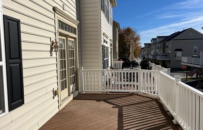 3 beds, 2.5 baths, $3,000