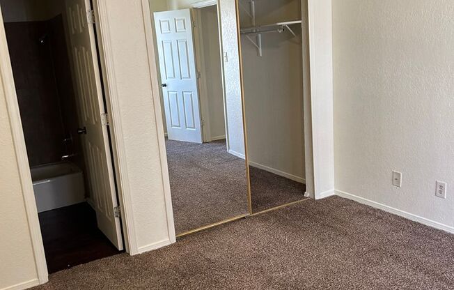 2 beds, 2 baths, 957 sqft, $1,015, Unit 59