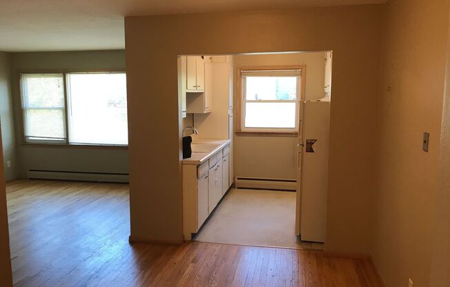 1 bed, 1 bath, 640 sqft, $945, Unit 207