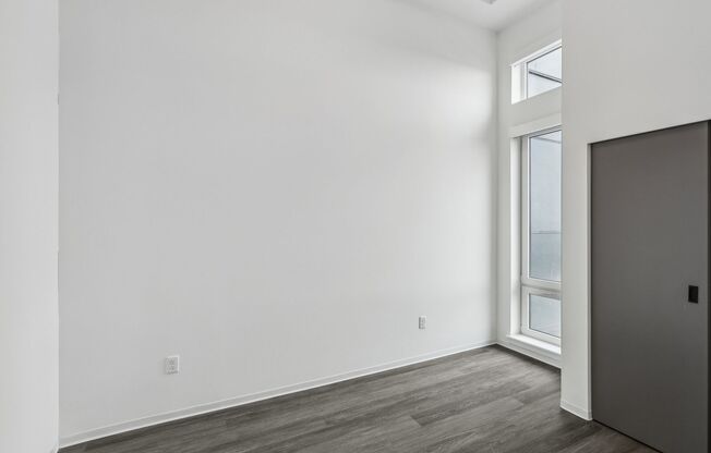 1 bed, 1 bath, 403 sqft, $1,600, Unit 403