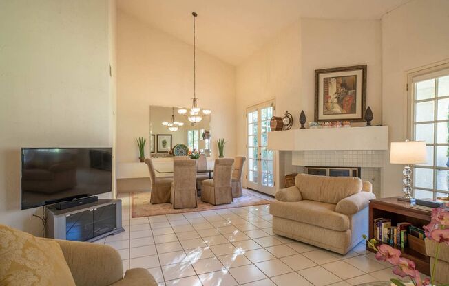 3 beds, 3.5 baths, 2,000 sqft, $9,000, Unit Santa Rosa Cove