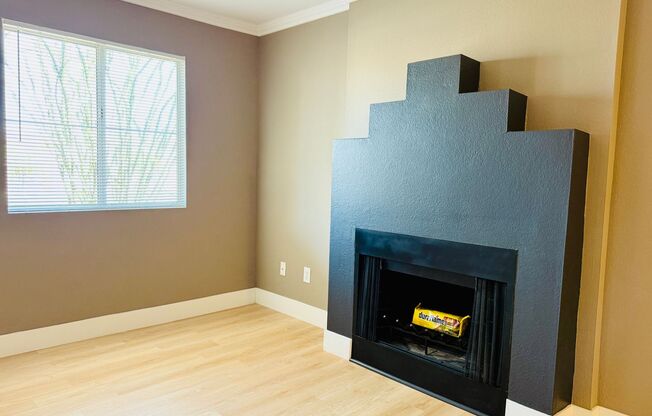 1 bed, 1 bath, $1,300, Unit # 1034