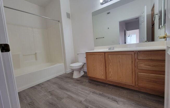 2 beds, 2 baths, $1,400