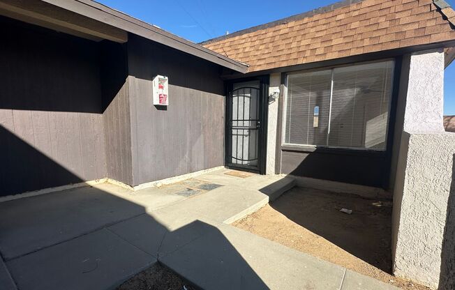 7517 - 7519 California City Blvd