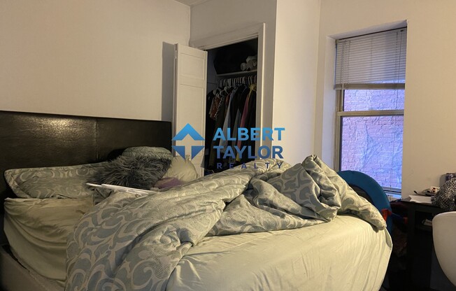 22 SAINT CYPRIANS PL