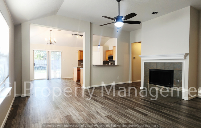 1116 CHARLOTTE DR