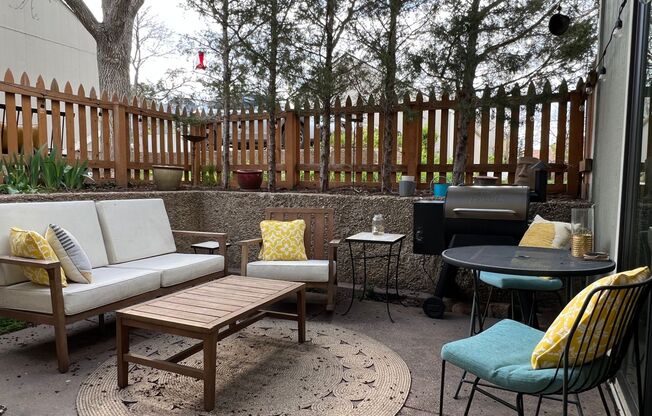 Nature’s Paradise in Shanahan Ridge - Fully Furnished