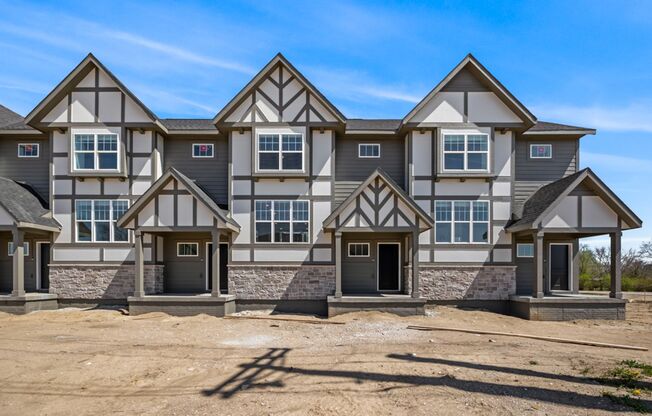 2 beds, 2.5 baths, 1,200 sqft, $1,900, Unit 2982 SE Apex Vista