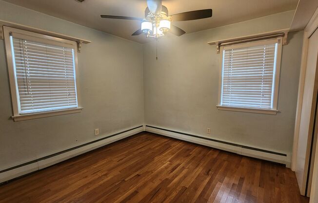 2 beds, 1 bath, $2,100