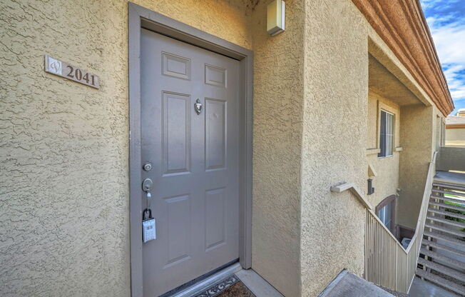 2 beds, 2 baths, 1,083 sqft, $2,000, Unit 2041