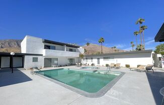 AVAILABLE NOW!! 2 Bed 2 Bath Stunning Condo in Palm Springs!